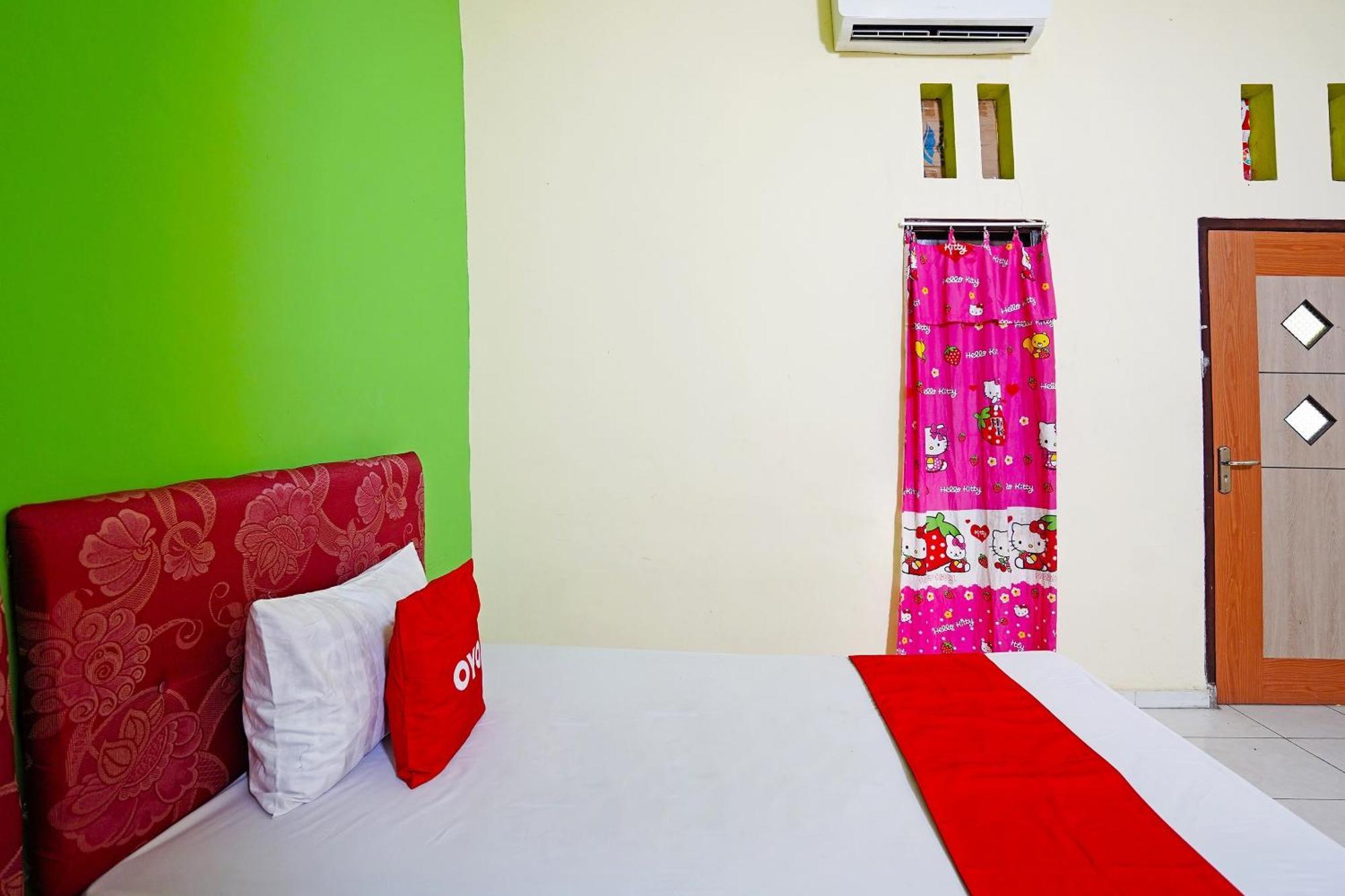 Oyo 91583 D'Cost Green Syariah Brebek Ngoại thất bức ảnh