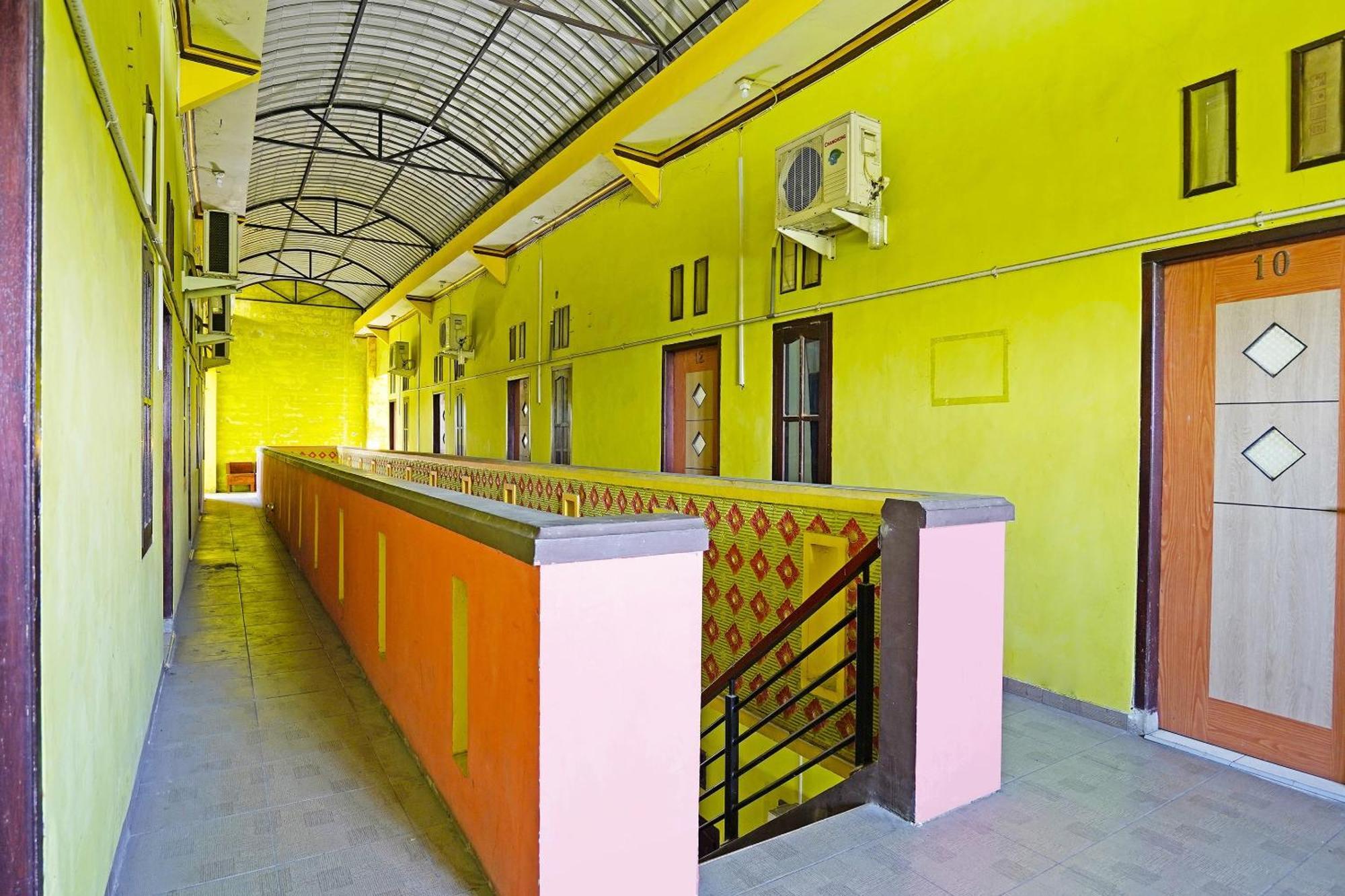 Oyo 91583 D'Cost Green Syariah Surabaya Ngoại thất bức ảnh