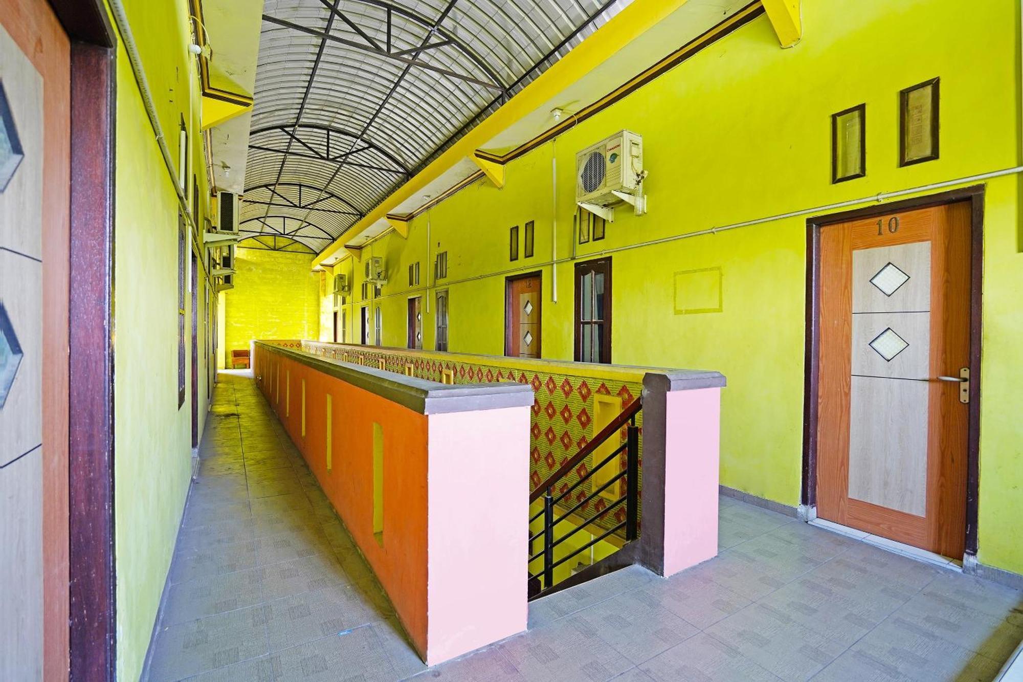 Oyo 91583 D'Cost Green Syariah Surabaya Ngoại thất bức ảnh